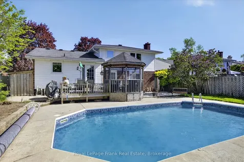 4 Bayleaf Court Peterborough ON K9K 1A3