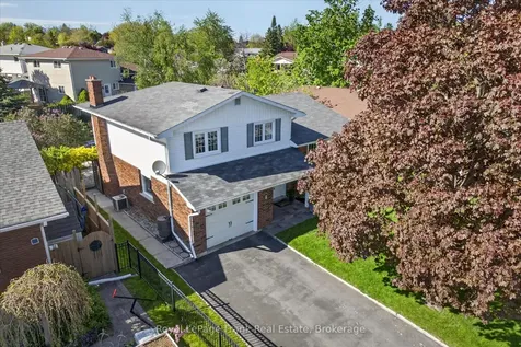 4 Bayleaf Court Peterborough ON K9K 1A3