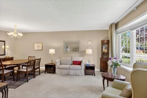 4 Bayleaf Court Peterborough ON K9K 1A3