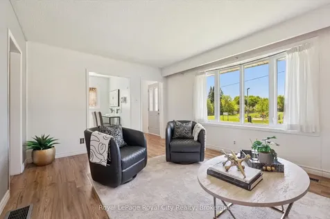 22 Churchill Crescent E Centre Wellington ON N1M 2J3