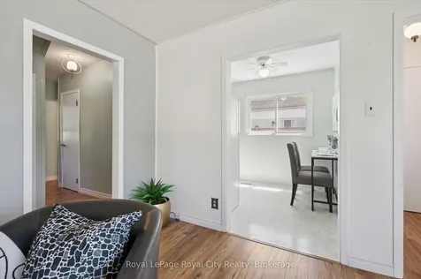22 Churchill Crescent E Centre Wellington ON N1M 2J3