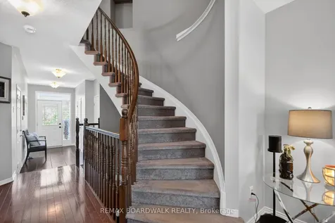 1621 Westhall Way Kanata ON K2M 0G7