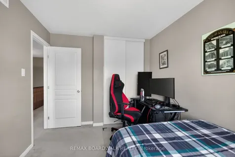 1621 Westhall Way Kanata ON K2M 0G7