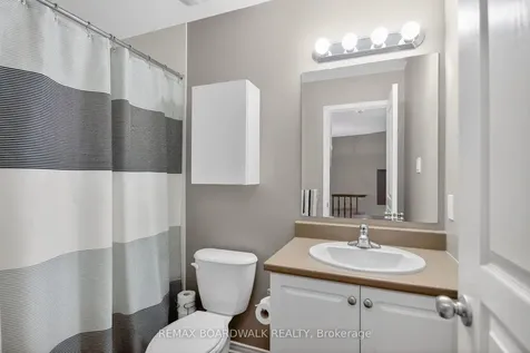 1621 Westhall Way Kanata ON K2M 0G7