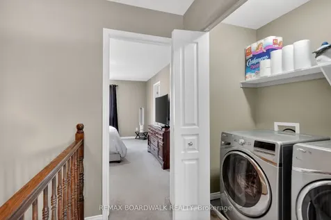 1621 Westhall Way Kanata ON K2M 0G7