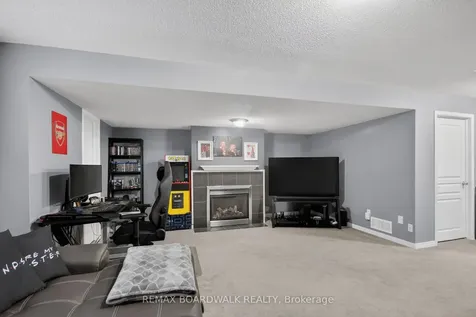 1621 Westhall Way Kanata ON K2M 0G7