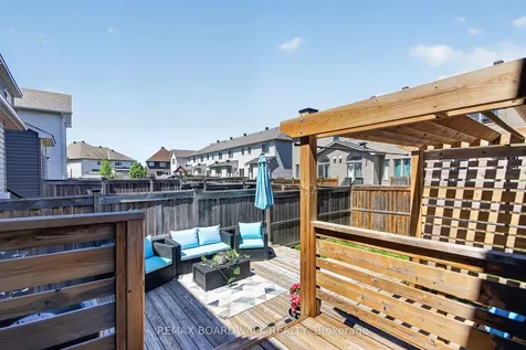 1621 Westhall Way Kanata ON K2M 0G7