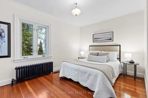 3 Gardiner Place St. Catharines ON L2R 1Y7
