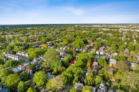 3 Gardiner Place St. Catharines ON L2R 1Y7