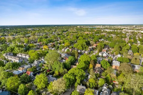 3 Gardiner Place St. Catharines ON L2R 1Y7