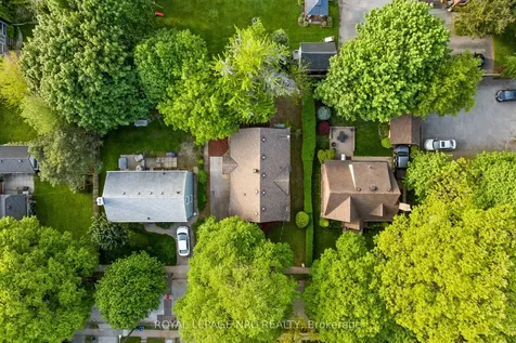 3 Gardiner Place St. Catharines ON L2R 1Y7