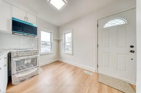 22 David Avenue Hamilton ON L9A 3V1