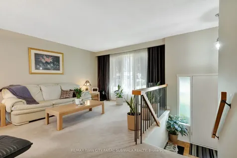 224 Erindale Crescent Cambridge ON N3C 3E8
