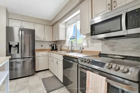 224 Erindale Crescent Cambridge ON N3C 3E8