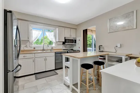 224 Erindale Crescent Cambridge ON N3C 3E8