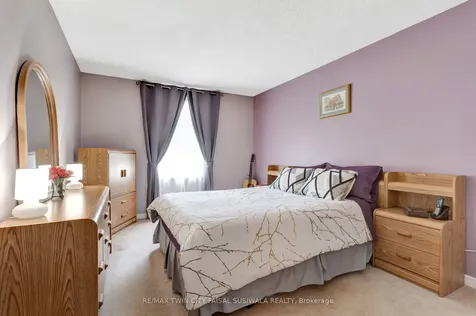 224 Erindale Crescent Cambridge ON N3C 3E8