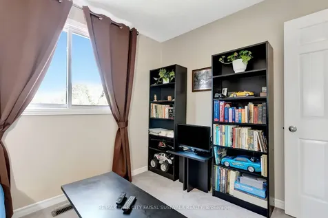 224 Erindale Crescent Cambridge ON N3C 3E8