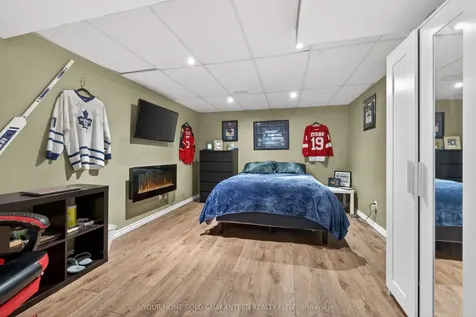 4071 Bush Crescent Lincoln ON L3J 0G7