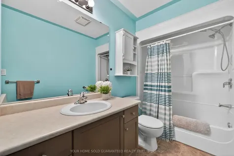 4071 Bush Crescent Lincoln ON L3J 0G7