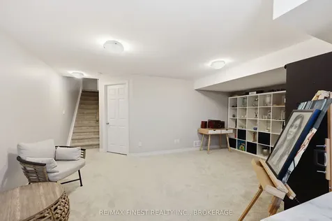 1685 Tenley Drive Kingston ON K7P 0S5