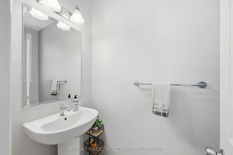 1685 Tenley Drive Kingston ON K7P 0S5