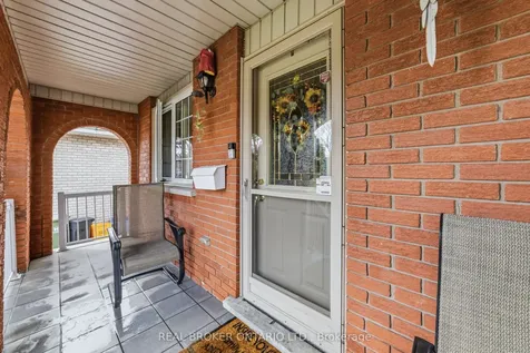 122 Green Cedar Drive Hamilton ON L9C 6W6