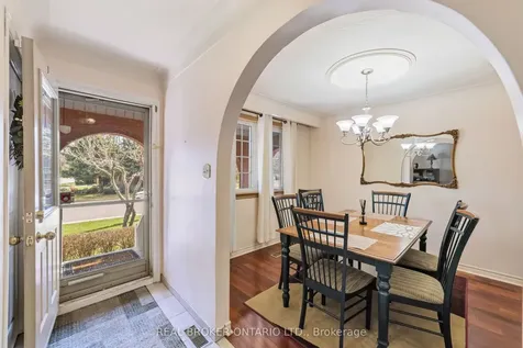 122 Green Cedar Drive Hamilton ON L9C 6W6