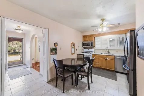 122 Green Cedar Drive Hamilton ON L9C 6W6