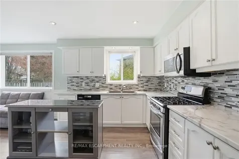 2 Amore Boulevard Hamilton ON L9B 2V3