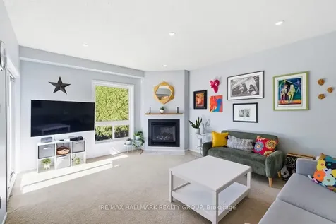19 Bernier Terrace Kanata ON K2L 2V1