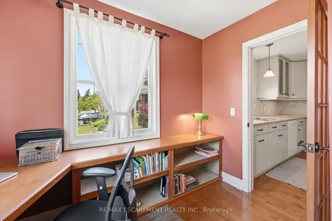 93 Sunning Hill Avenue Hamilton ON L8T 1B6