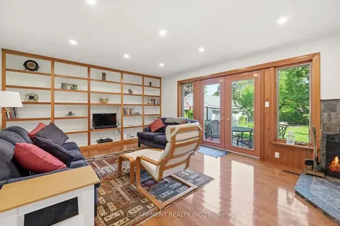 93 Sunning Hill Avenue Hamilton ON L8T 1B6