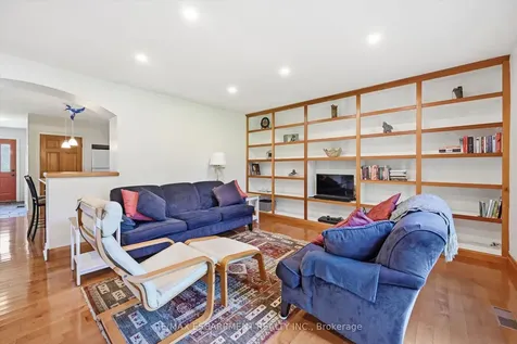 93 Sunning Hill Avenue Hamilton ON L8T 1B6