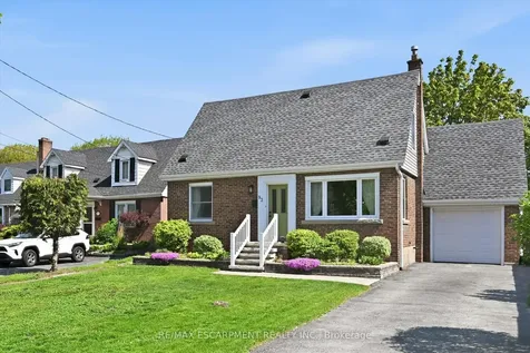 93 Sunning Hill Avenue Hamilton ON L8T 1B6