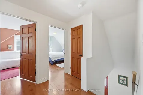 93 Sunning Hill Avenue Hamilton ON L8T 1B6