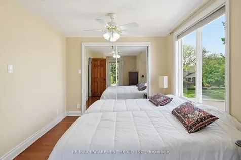 93 Sunning Hill Avenue Hamilton ON L8T 1B6