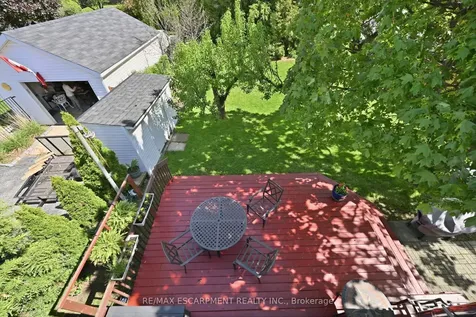 93 Sunning Hill Avenue Hamilton ON L8T 1B6