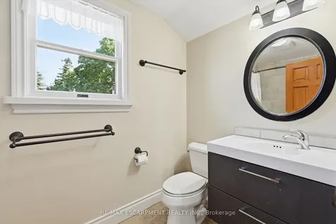 93 Sunning Hill Avenue Hamilton ON L8T 1B6