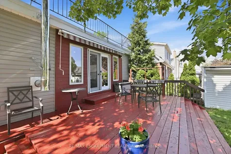 93 Sunning Hill Avenue Hamilton ON L8T 1B6