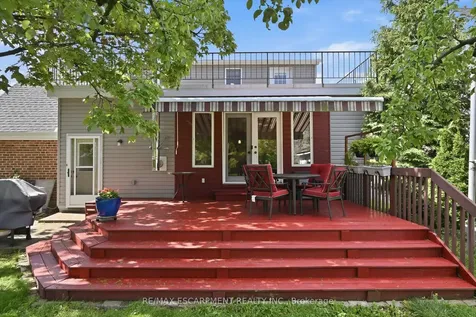 93 Sunning Hill Avenue Hamilton ON L8T 1B6
