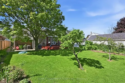 93 Sunning Hill Avenue Hamilton ON L8T 1B6