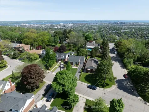 93 Sunning Hill Avenue Hamilton ON L8T 1B6