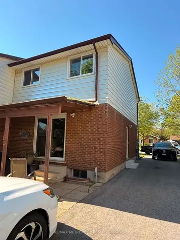 38 Dougherty Crescent Welland ON L3C 6A1