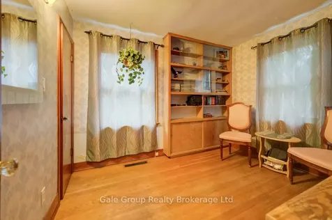 694 Glencairn Avenue Woodstock ON N4S 5V9