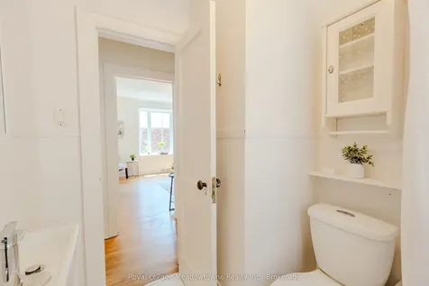 21 Elgin Street N Cambridge ON N1R 5G8
