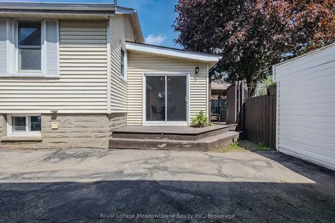 21 Elgin Street N Cambridge ON N1R 5G8