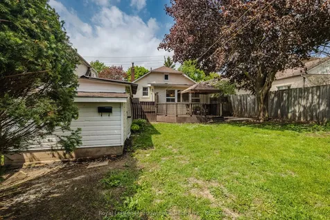 21 Elgin Street N Cambridge ON N1R 5G8