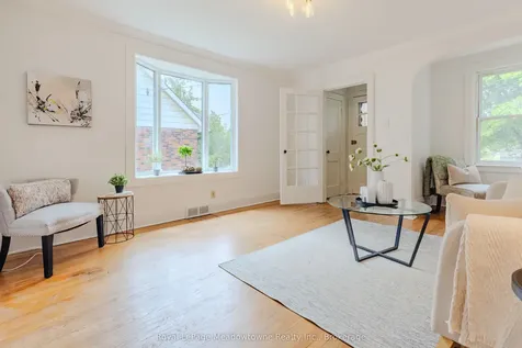 21 Elgin Street N Cambridge ON N1R 5G8