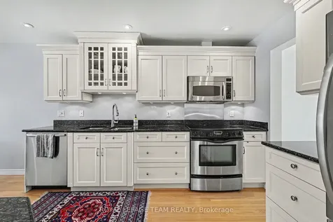 12 Catherwood Court Kanata ON K2K 2K1
