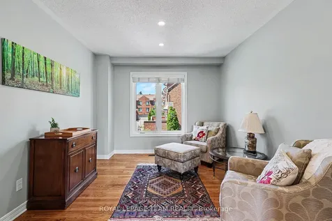 12 Catherwood Court Kanata ON K2K 2K1